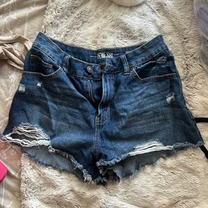 Cut off shorts